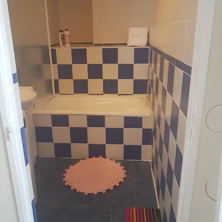 Au Bon Pasteur Lägenhet Cholet