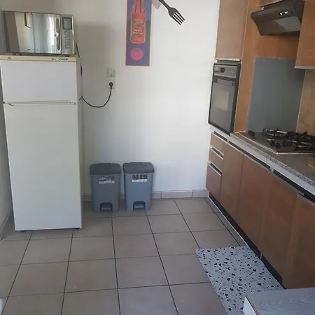 Au Bon Pasteur Apartment *