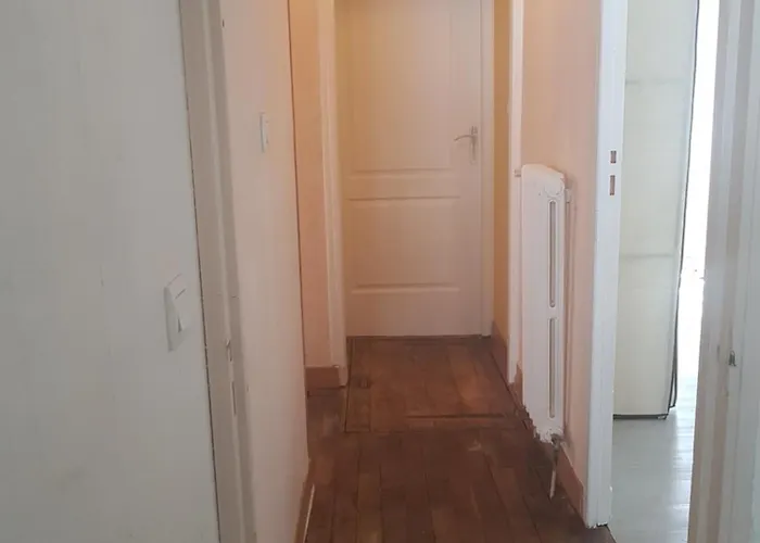 Au Bon Pasteur Apartman *