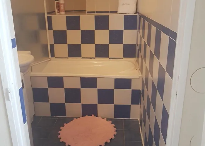 Au Bon Pasteur Apartman Cholet